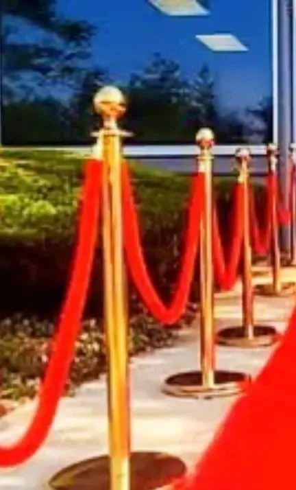 Stanchions With Rope
